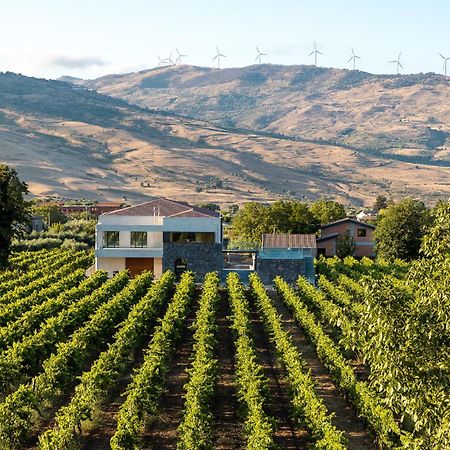 Campore Etna Wines And Resort 兰达佐 外观 照片